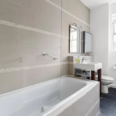 1 Bed Apartment- Mayfair 6 London Exterior photo